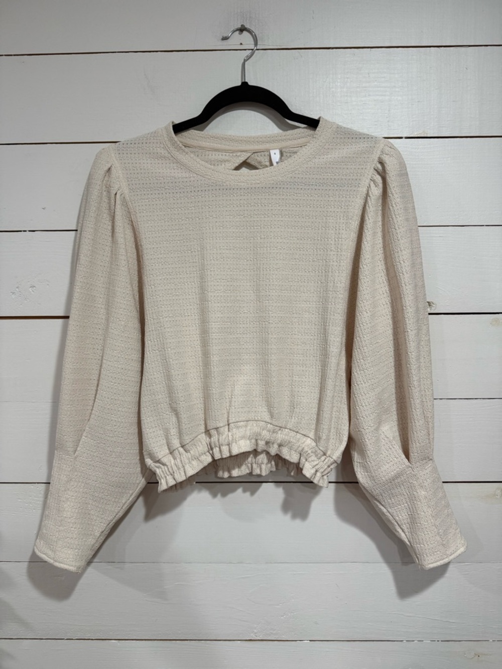glam Cream Textured Puff-Sleeve Cropped Sweatshirt